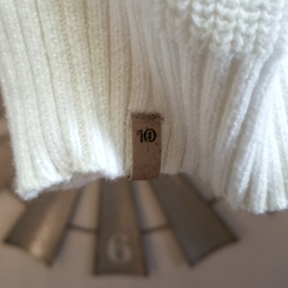 Tentree crew sweater - Picture 5 of 11